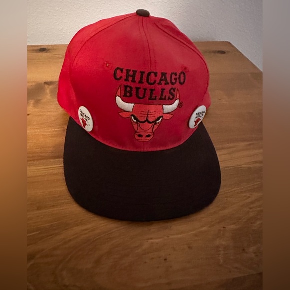Other - Chicago Bulls Hat with Pins